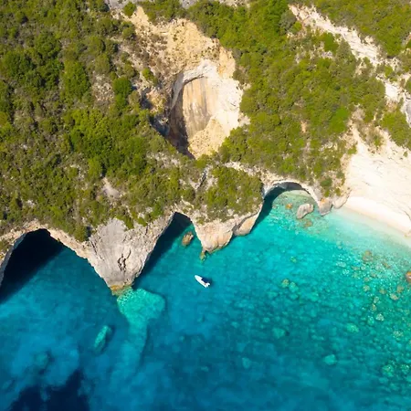 Niki Tria * Lakka (Paxos)