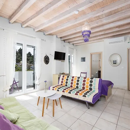 Niki Tria Lakka (Paxos)