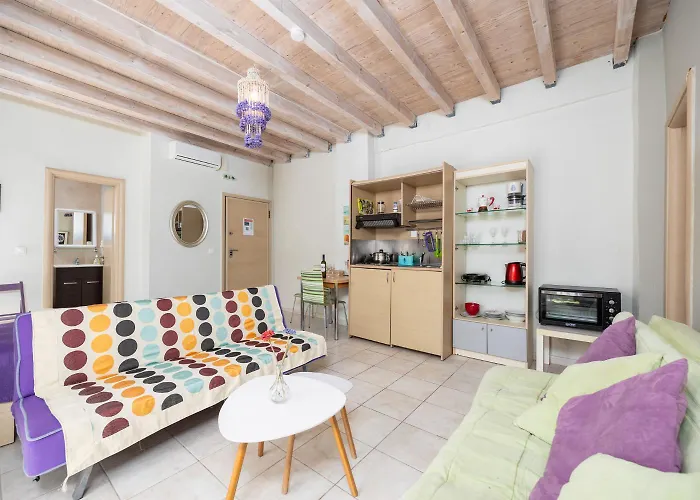 Niki Tria Appartement Lákka